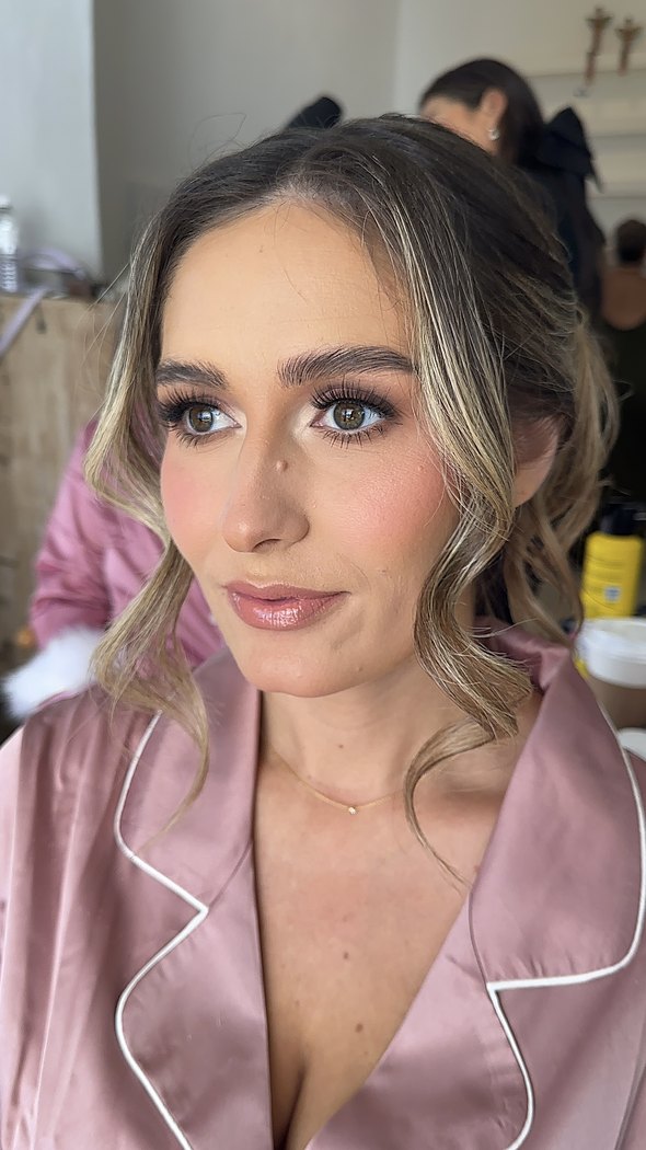 Bridal makeup by Espinoza Beauty in Los Cabos