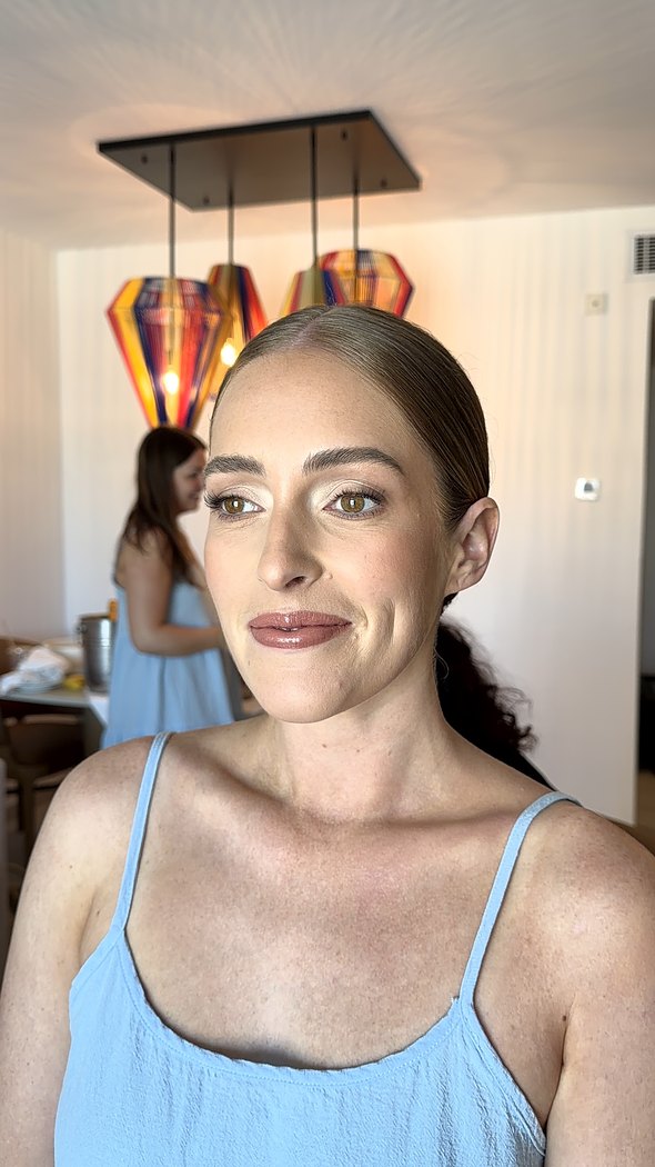 Bridal makeup by Espinoza Beauty in Los Cabos