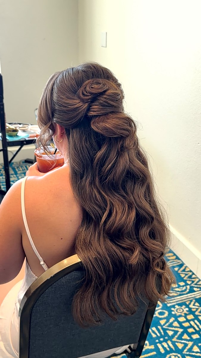 Bridal hairstyle by Espinoza Beauty in Los Cabos