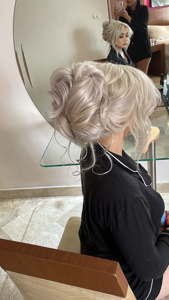 Bridal hairstyle by Espinoza Beauty in Los Cabos