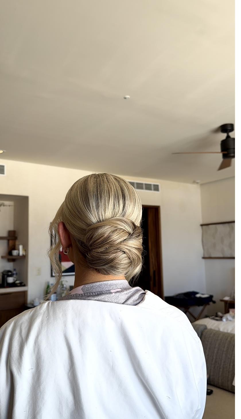 Bridal hairstyle by Espinoza Beauty in Los Cabos