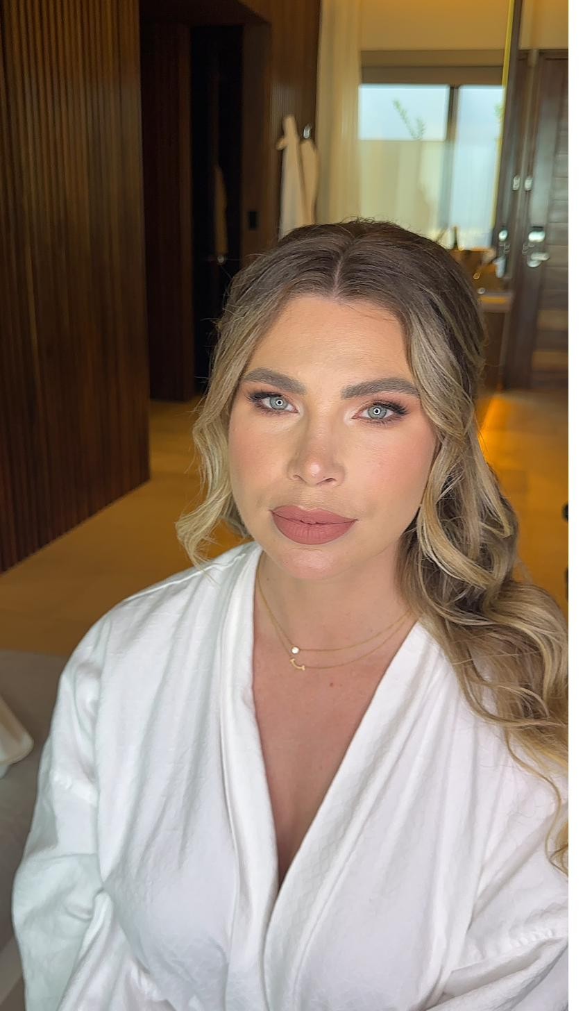 Bridal makeup by Espinoza Beauty in Los Cabos