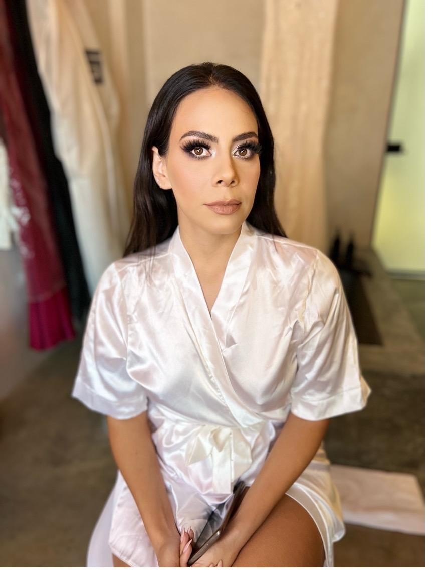 Bridal makeup by Espinoza Beauty in Los Cabos