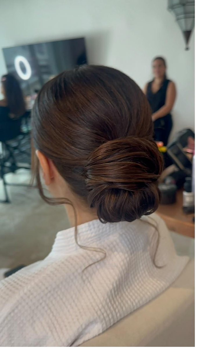 Bridal hairstyle by Espinoza Beauty in Los Cabos