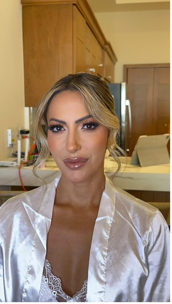 Bridal makeup by Espinoza Beauty in Los Cabos