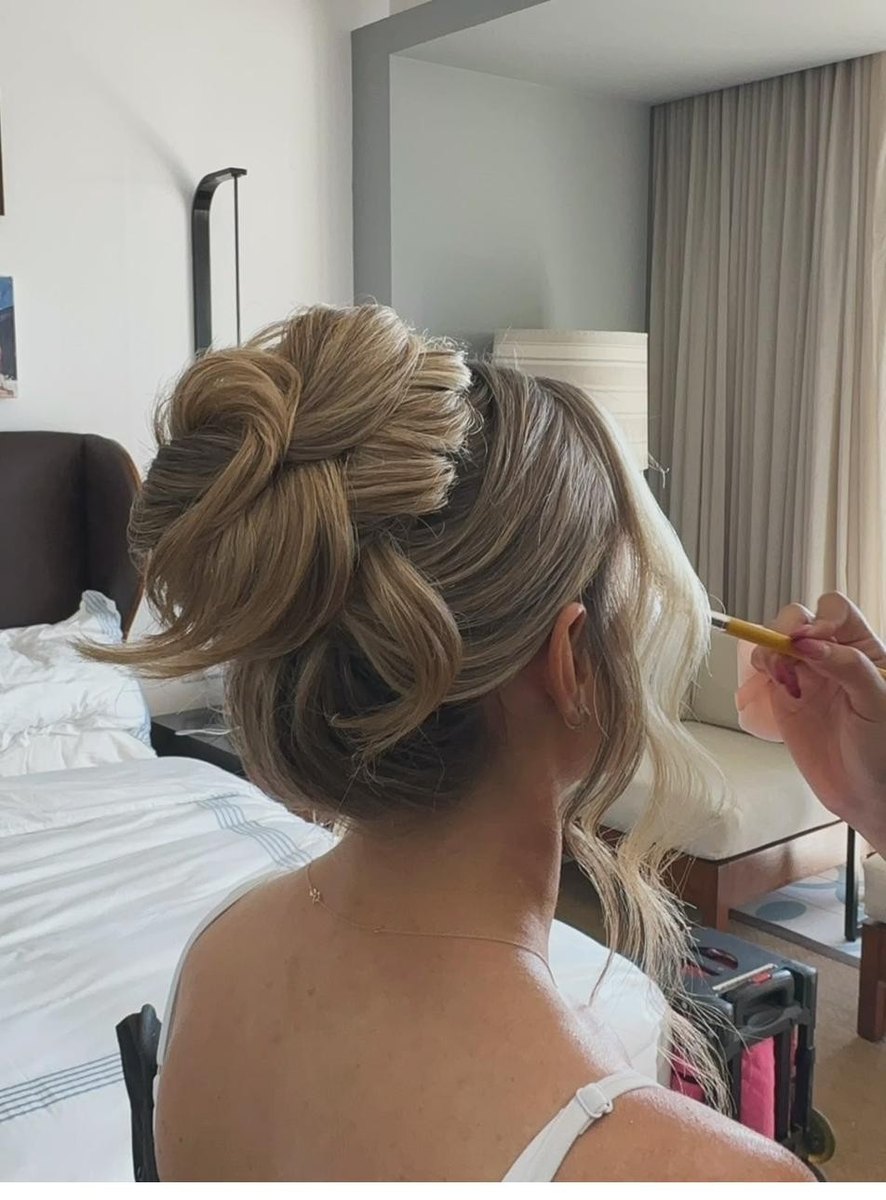 Bridal hairstyle by Espinoza Beauty in Los Cabos